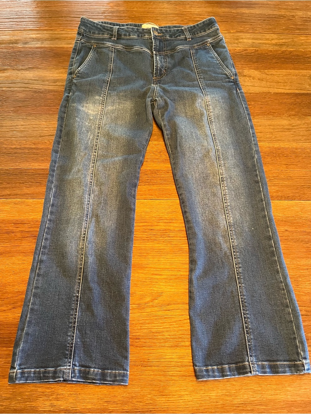 Sundance Women’s Peyton Kick Flare Yoke Front Cropped Jeans